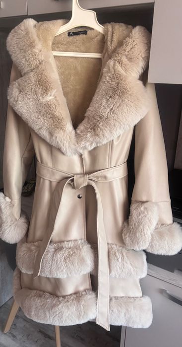 Дамско зимно палто