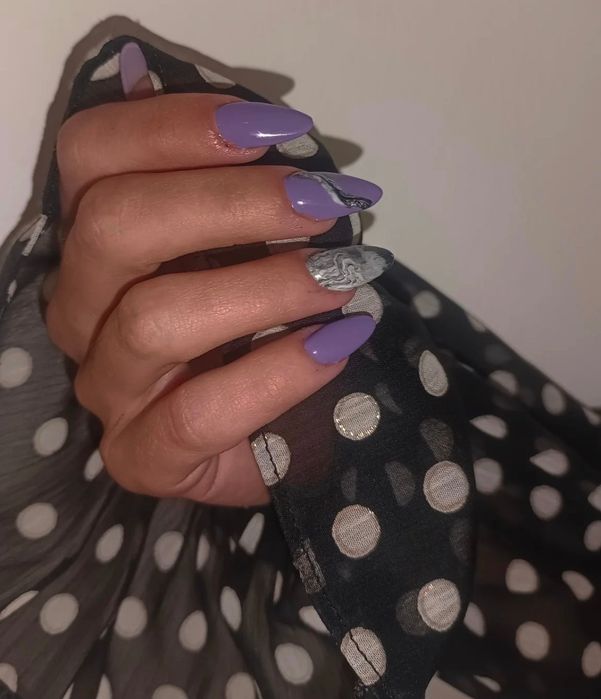 Unghii cu gel  constanta