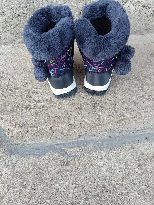 Бебешки обувки за момиче