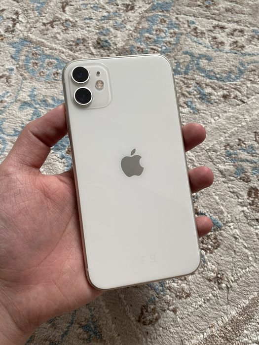 iPhone 11 128Gb AKB 77%
