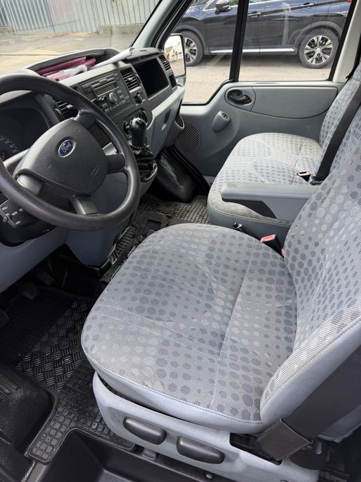FORD Transit 0 — imagine 4