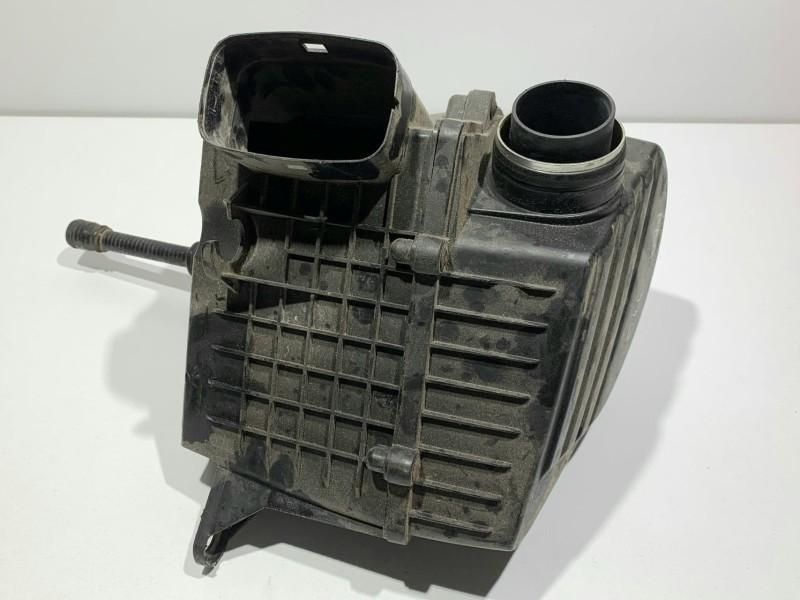 Carcasa filtru aer Seat Ibiza 4 facelift 6J 6R0129607C 1.2 tsi CBZB