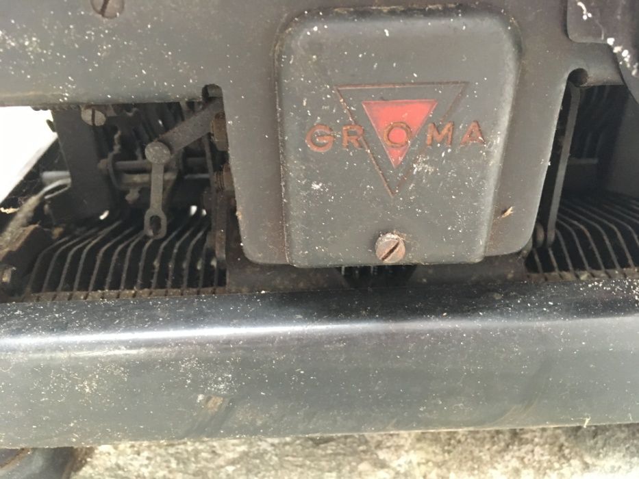 Антична пишеща машина Groma