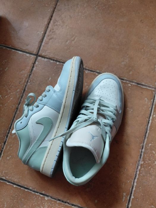 Air Jordan 1 Low  Sail Aura – Mărimea 38.5 – Ca noi