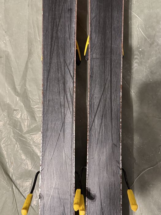 Vand schiuri Nordica super N 130 cm + clapari Munari