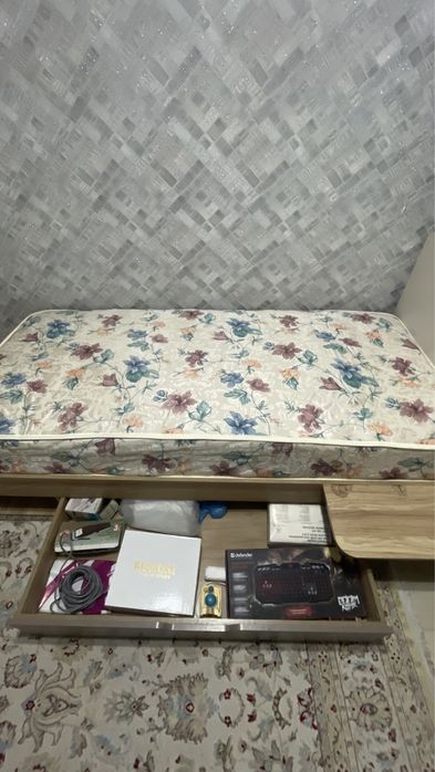 Одна спальня Кровать