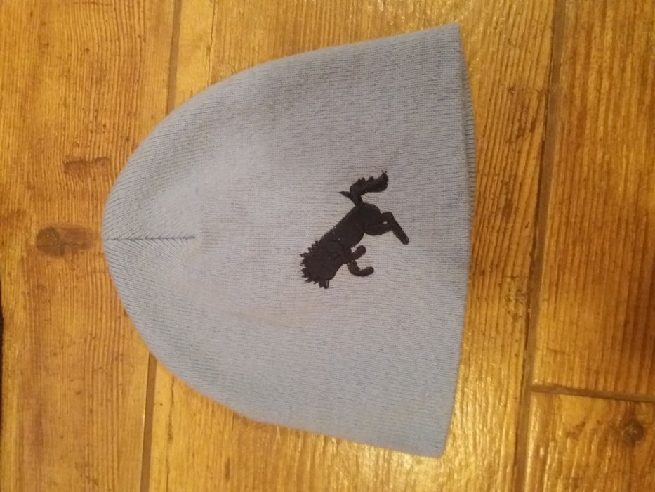 Шапки за момчета и момичета.