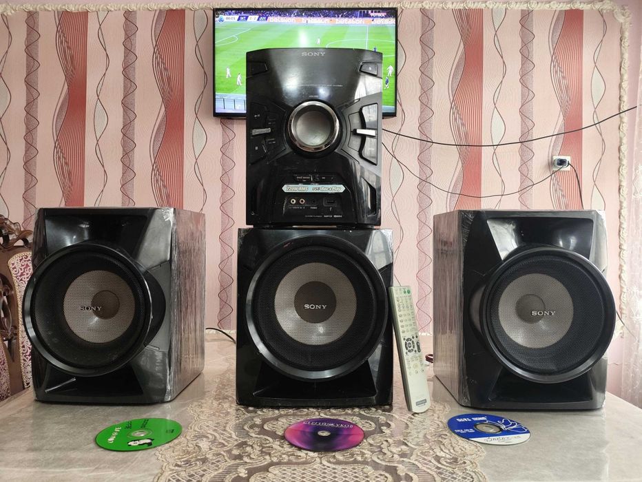 Sony 7900 watt usb fleshka disk aux radio hammasi 100% ishlaydi