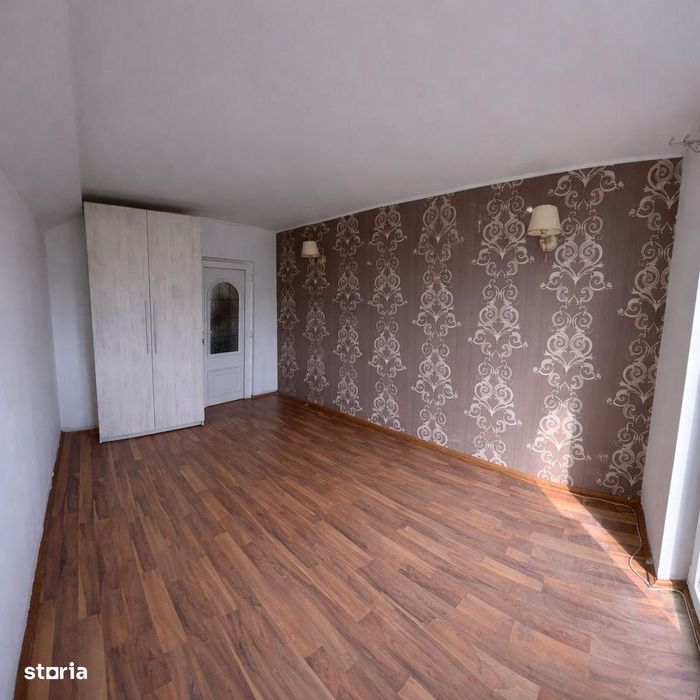 Casa De Vanzare