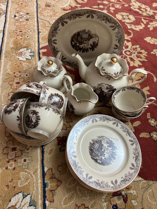 Фарфоровый Чайный сервиз. Новый.