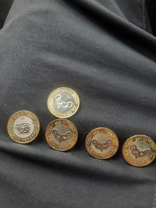 Монеты 100 тенге