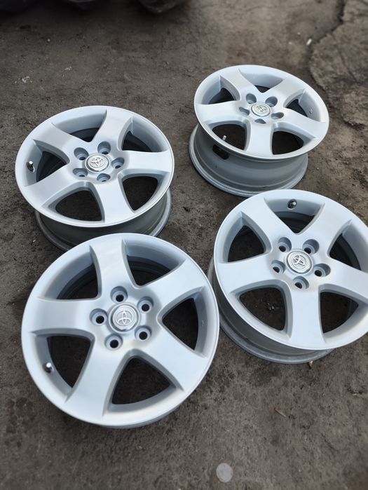 Диски R 16 Toyota Camry 35