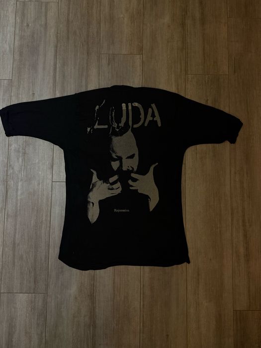 Luda ( рядка тениска)