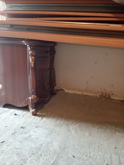 Продаётся спальный гарнитур в отличном состоянии.