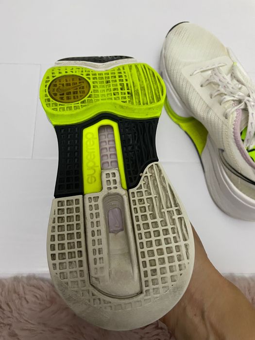 Adidasi Nike,mărimea 35.5