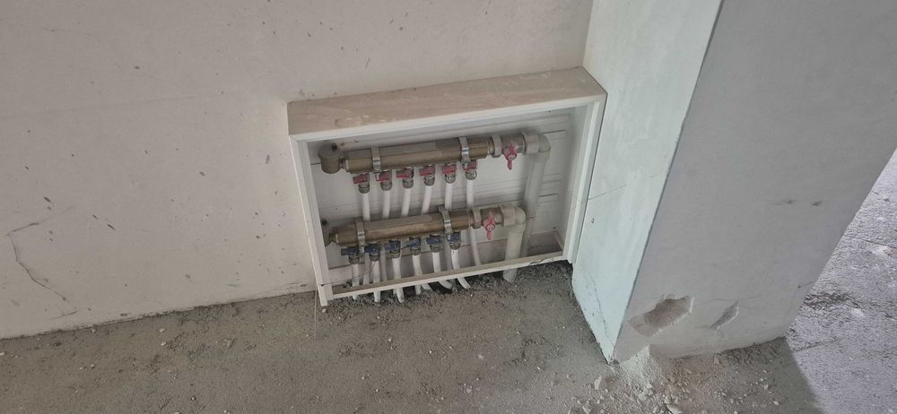 Продава се Тристаен апартамент в Ботевград - 117 кв.м за 13 €/кв.м - Снимка #3