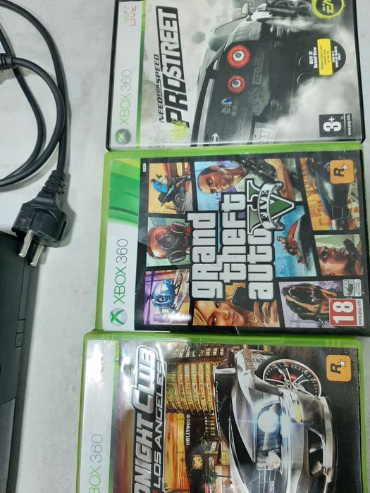 Xbox 360 Джойстик + 3 игри