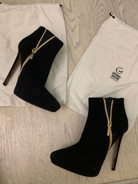 Сапожки Ботильоны