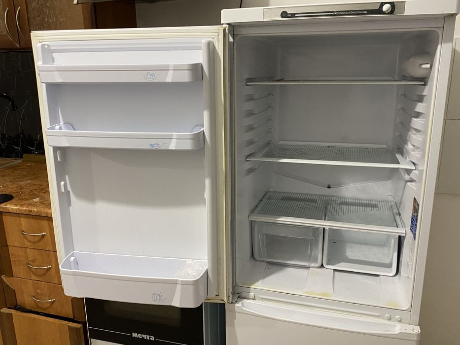 Продам холодильник