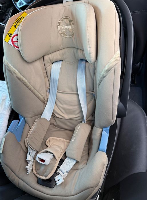 Столче за кола Cybex Aton 5 + адаптери