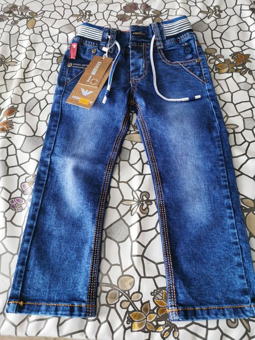 Продам новые джинсы