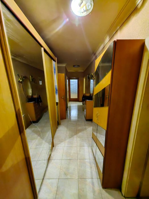 Продава се Тристаен апартамент в София, Гоце Делчев - 120 кв.м за 3084 €/кв.м - Снимка #11