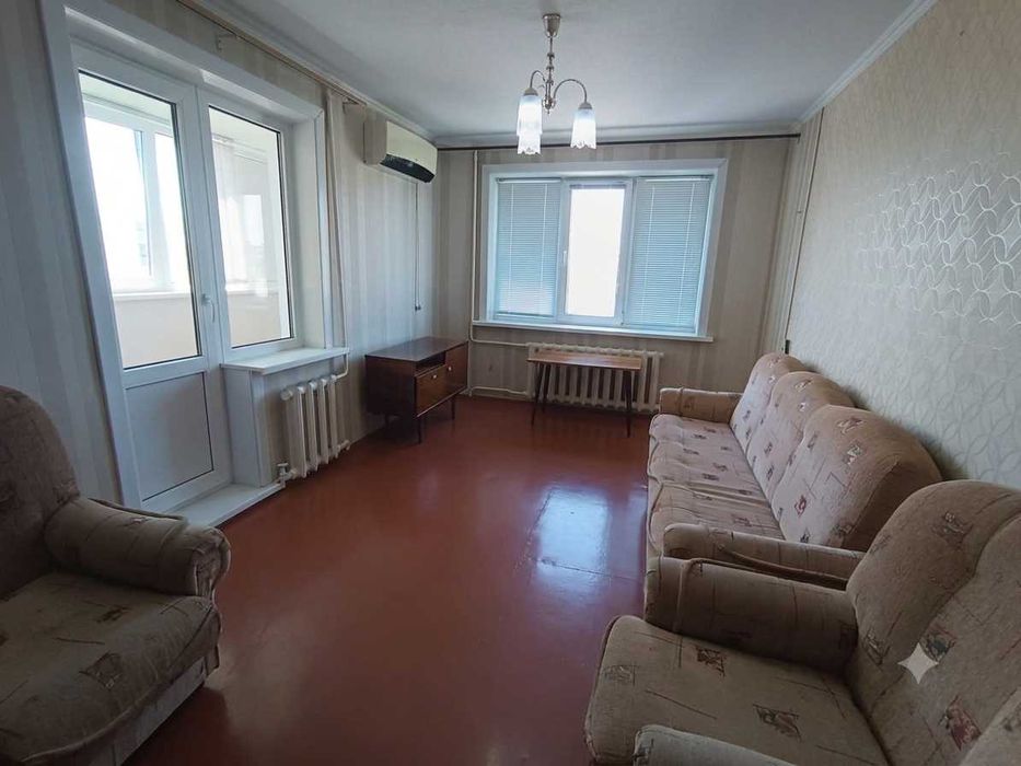 Продам 2ком квартиру Район 8й школы