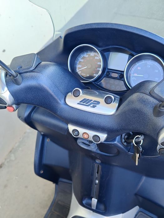 Piaggio mp3 300!!!