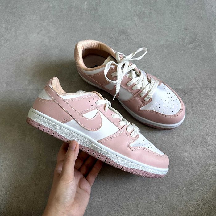 Дамски маратонки Nike Dunk Low Pro