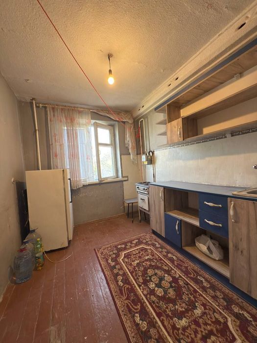 Город Алмалык. Сдается квартира 1 комнатный 4 етаж  Космос