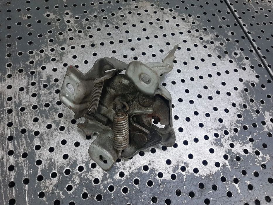 broasca capota suzuki splash opel agila b 2009