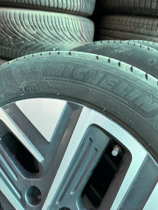 Гуми Michelin Primacy 4 215/55/17 летни дот 4420 - джантите не се продават
