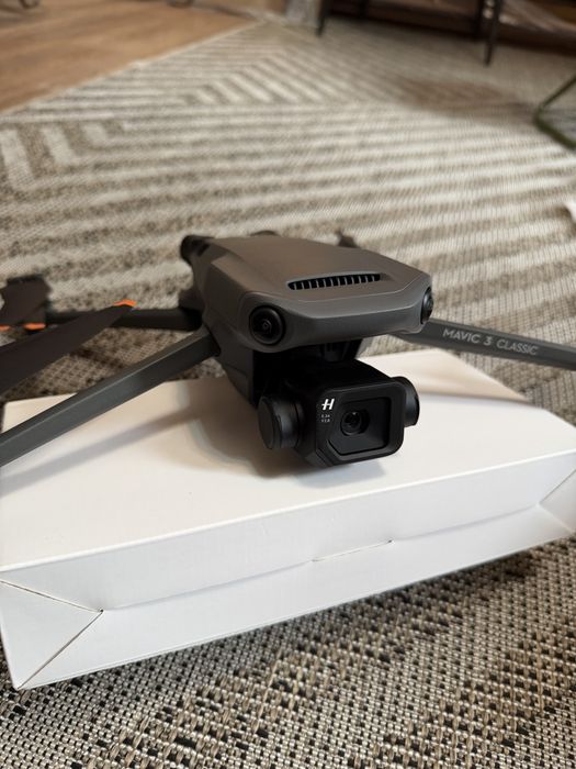 DJI Mavic 3 classic дрон