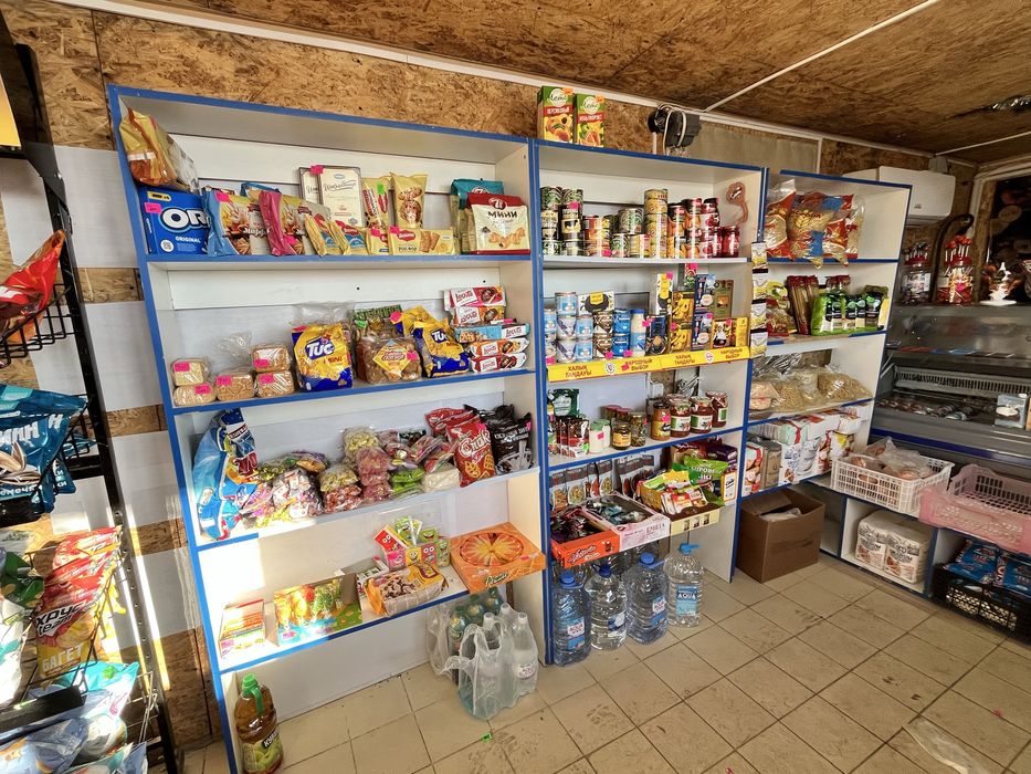 Продам полки или шкаф для магазина