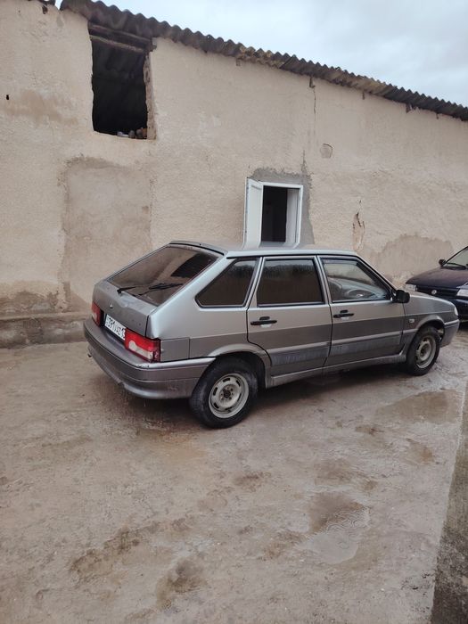 Продам ваз-2114 средне