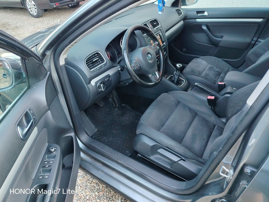 Volkswagen Golf 6 4x4 1.6 tdi euro 5 an 2010. Navi Tempomat Climatronic