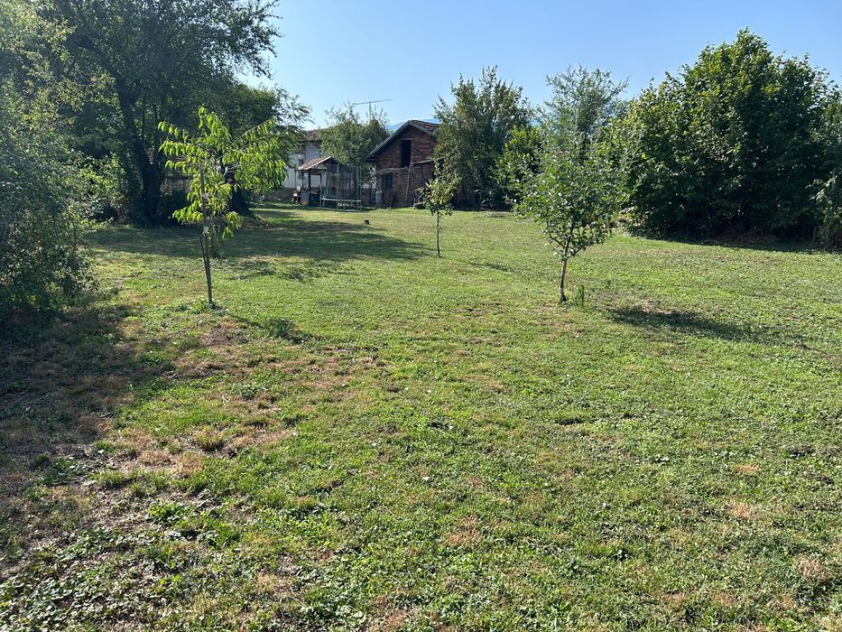 Продавам къща в с.Трудовец, София обл.