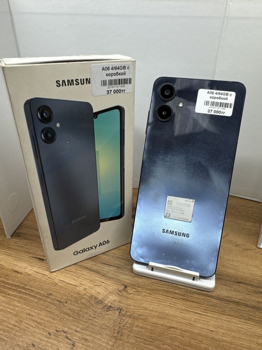 Мобильный телефон Samsung A06