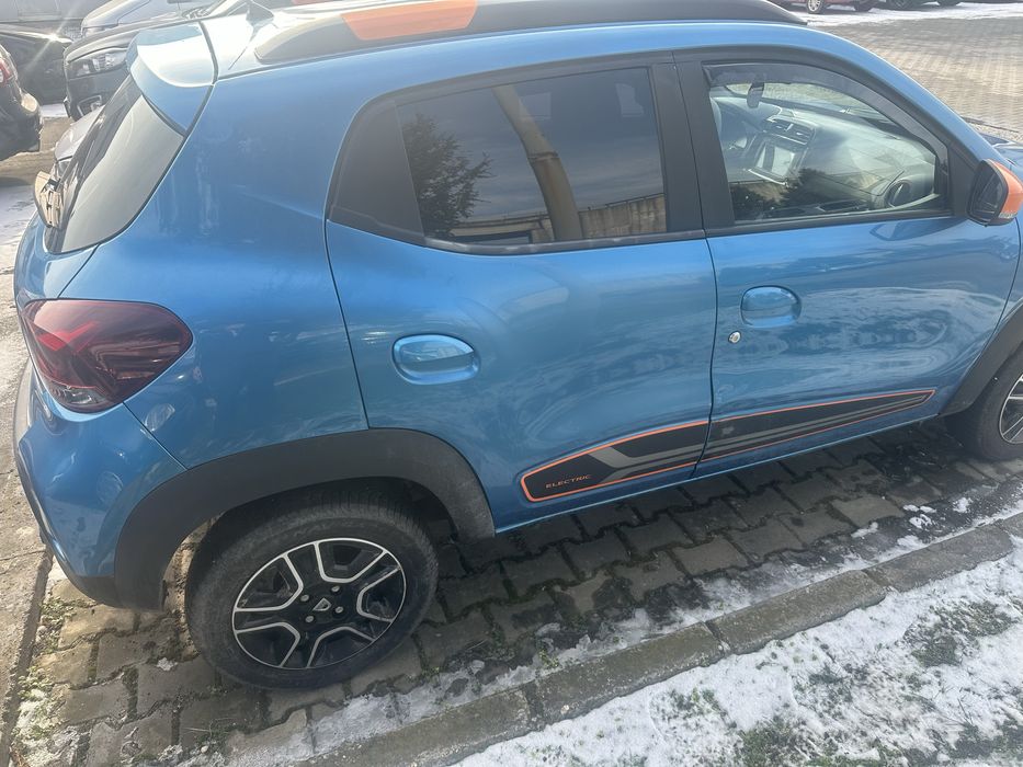 Dacia spring 2022 avariata