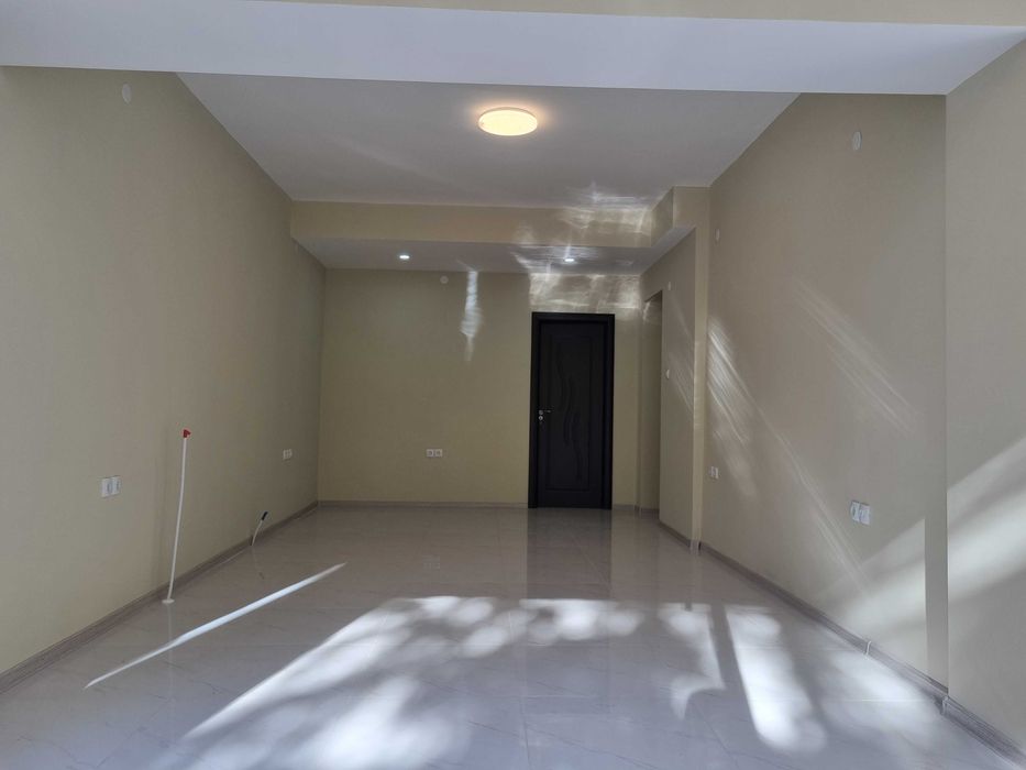 Дава се под наем Офис в Горна Оряховица - 226 кв.м за 178.5 € - Снимка #1