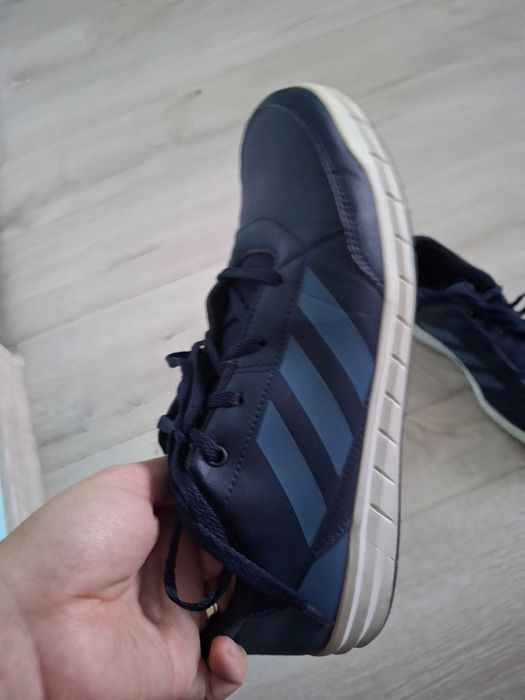 Pantofi sport Adidas dama