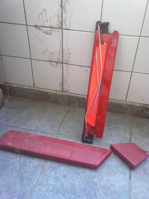 гуми 17 цола- триъгълник крик,помпа ретро-