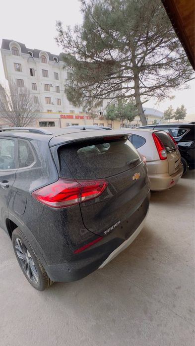 Sotiladi Tracker 2 pachka