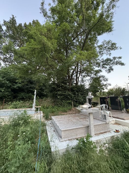 Vand Loc de veci Manastirea Piatra Sfanta