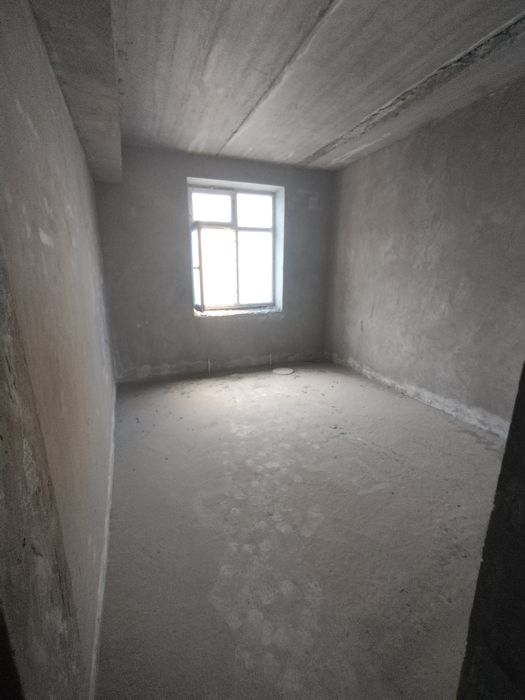 Срочно Навоийда 2 хонали квартира сотилади