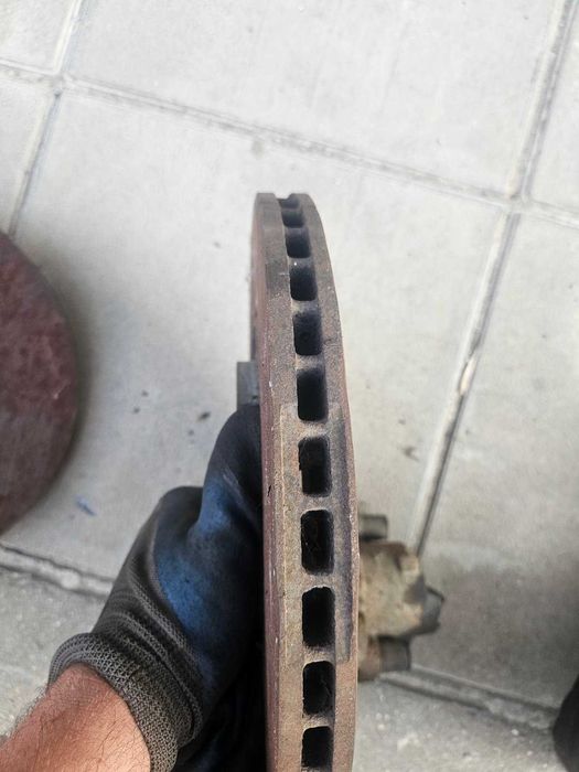 Спирачни дискове и апарати 312мм от Леон