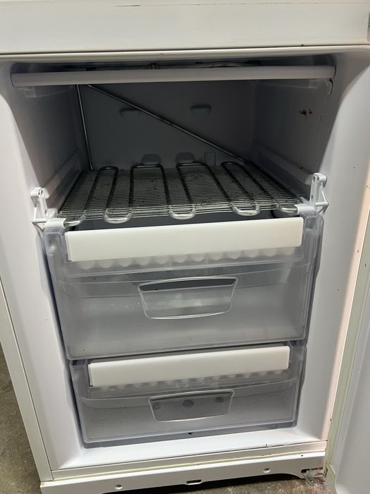 Хладилник+фризер INDESIT