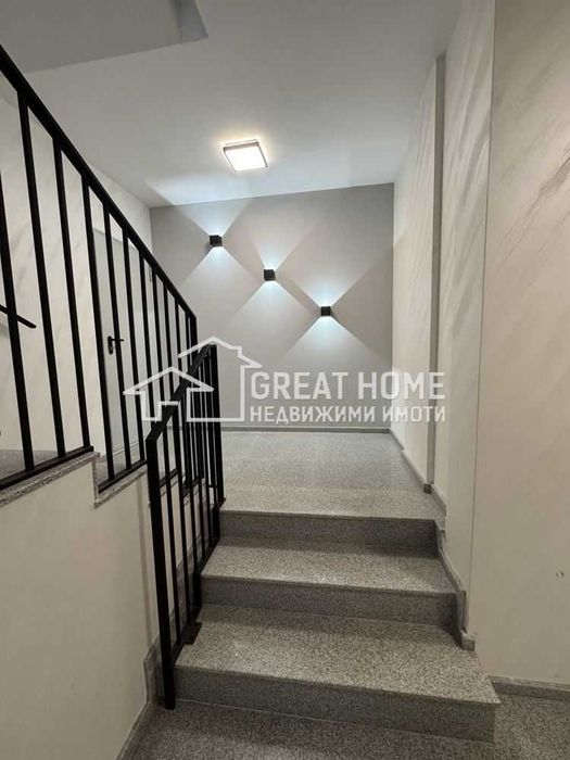 Продава се Тристаен апартамент в Търговище, Център - 92 кв.м за 693 €/кв.м - Снимка #3