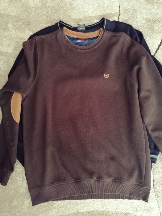 Sfetar și bluza cadou