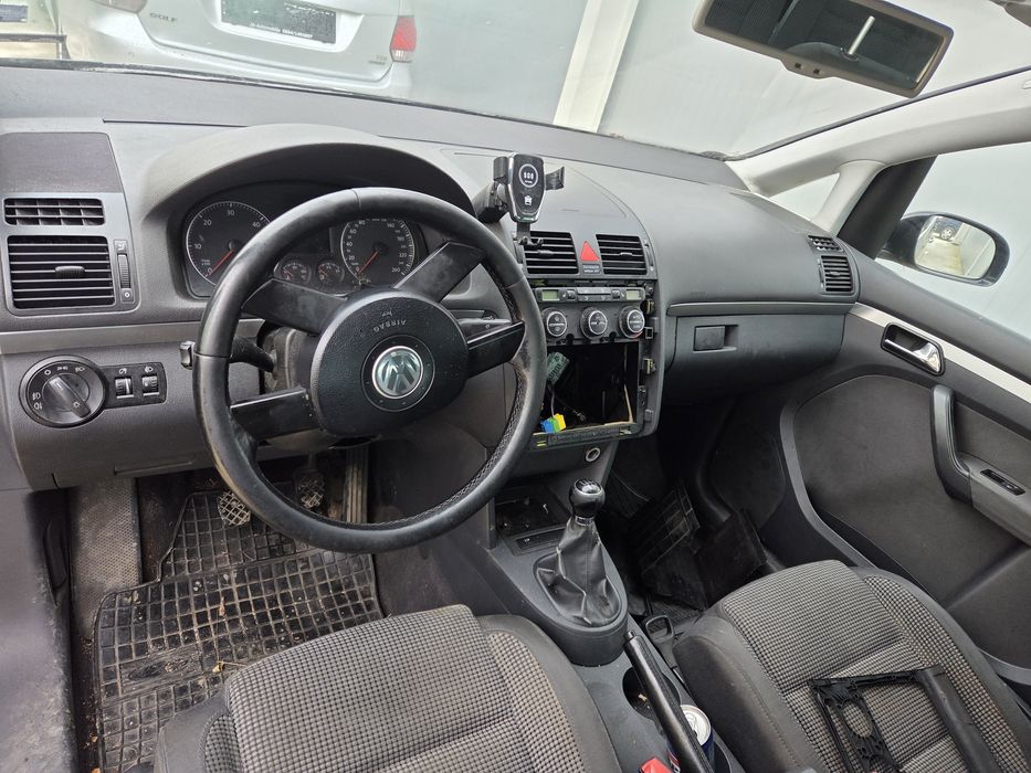 VW Touran 2.0 TDI (НА ЧАСТИ)